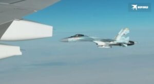 苏-35战机为哈萨克斯坦总统访俄专机护航，克宫回应