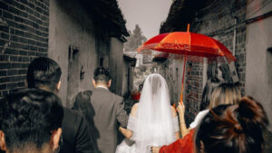 不出意外的话，农村有两个儿子的家庭很难娶到媳妇，不是危言耸听