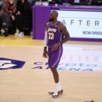 美记：联盟内部普遍传言这将是詹姆斯在湖人的最后一个赛季