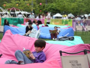 韩国一年级新生数量两年下降15%  创新低