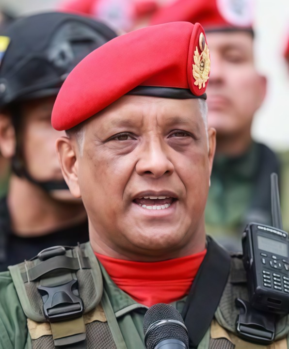 委内瑞拉“内鬼”找到了 是马杜罗亲密“发小”！他被曝为美国5000万美元悬赏出卖马杜罗 事后美方却没给钱！