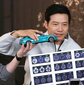 雷军全面回应“营销大师”标签：娱乐节目中刘强东开个玩笑，被人放大利用，现在听到营销两个字都有点恶心