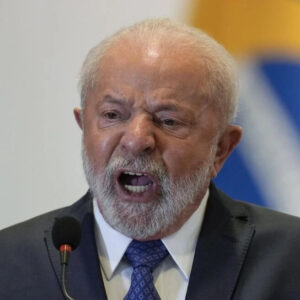 卢拉强硬表态：绝不低头