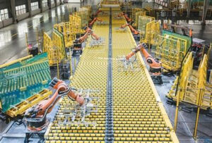 传统制造业优化升级，新质生产力加快形成——工业经济持续向优向新发展