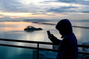 警惕“快速入籍”陷阱 国家安全部披露境外反华势力最新诱骗手段