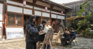马年春节假日盘点·消费篇|从年味里看活力——“三新”勾勒中国春节消费图景