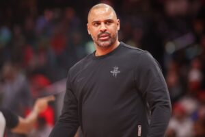 乌度卡：勇士的球队文化根深蒂固 无论阵容如何都不会有太大下滑