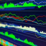 新闻1+1丨未来五年如何稳增长、求创新？“十五五”规划纲要最新解读