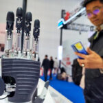 两个“超常规”打开未来五年新机遇